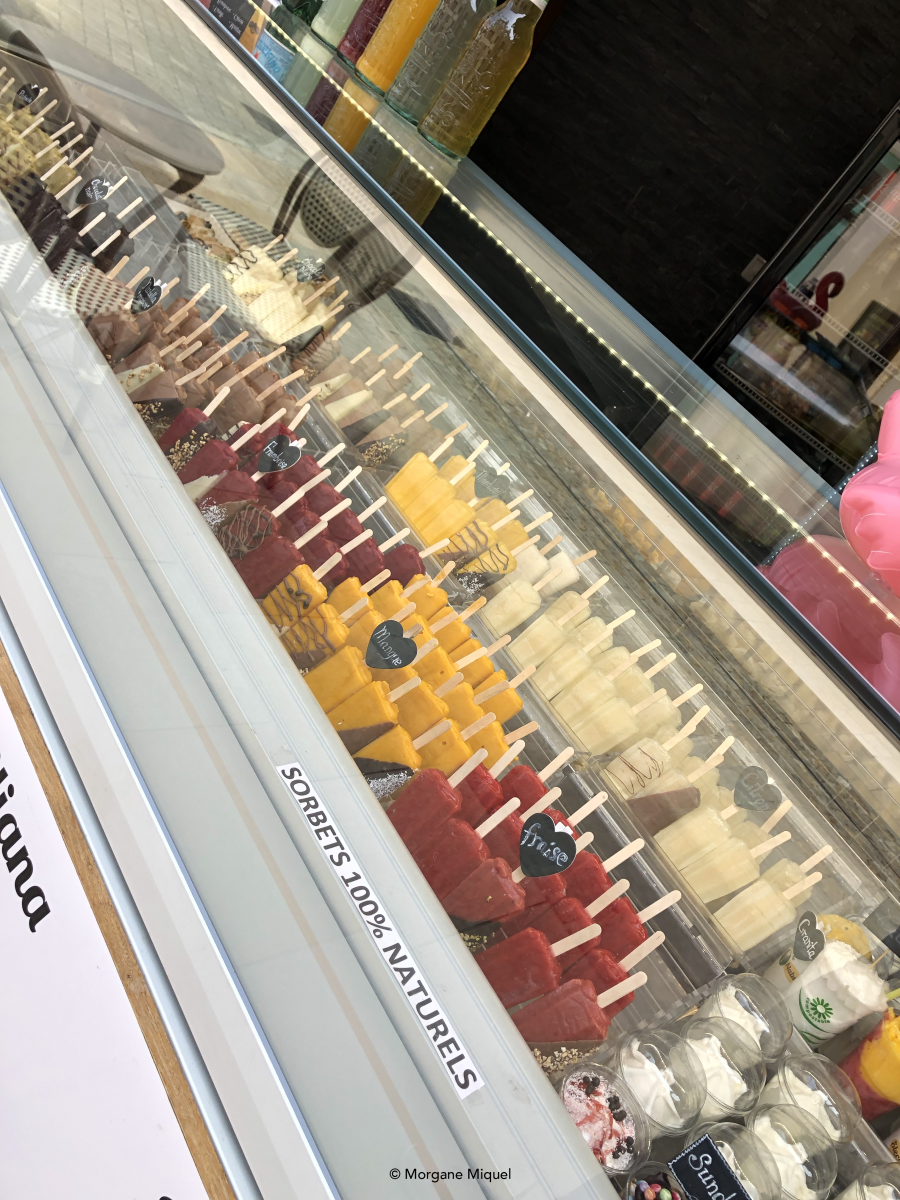 Converse village des best sale marques
